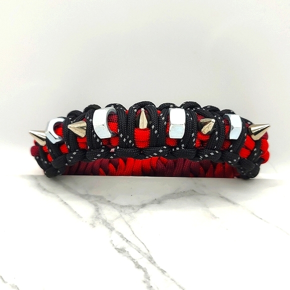 Paracord Spiked Knuckles - Picture 3 of 6